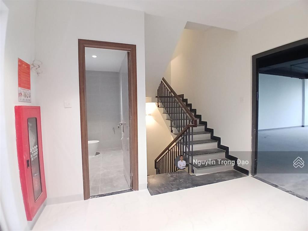 Cho thuê vp thạnh mỹ lợi, quận 2, sau tạ hiện, hầm 4 lầu, 8*18m, dt sàn 450m2, thang máy, có pccc