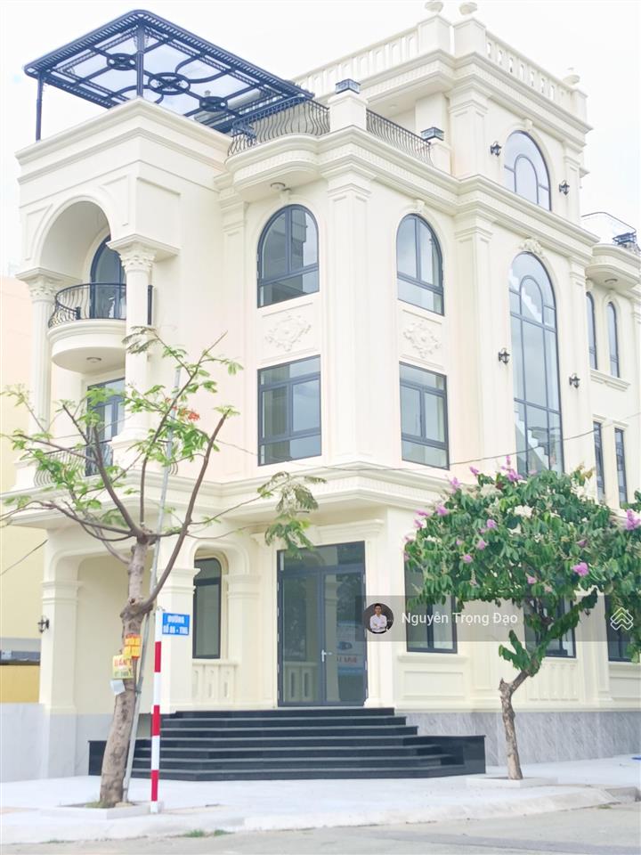 Cho thuê nguyên căn văn phòng tại nguyễn văn kỉnh  q2  hầm 4 lầu/500m2/10*20m  thang máy/đh