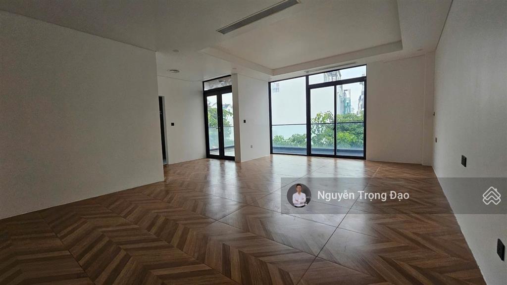Cho thuê nguyên căn văn phòng khu saigon mystery  đảo kc  650m2/10x18m  hầm 4 lầu  thang máy
