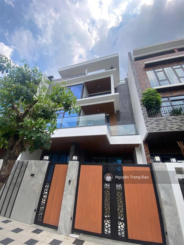 Cho thuê nguyên căn văn phòng khu saigon mystery  đảo kc  650m2/10x18m  hầm 4 lầu  thang máy