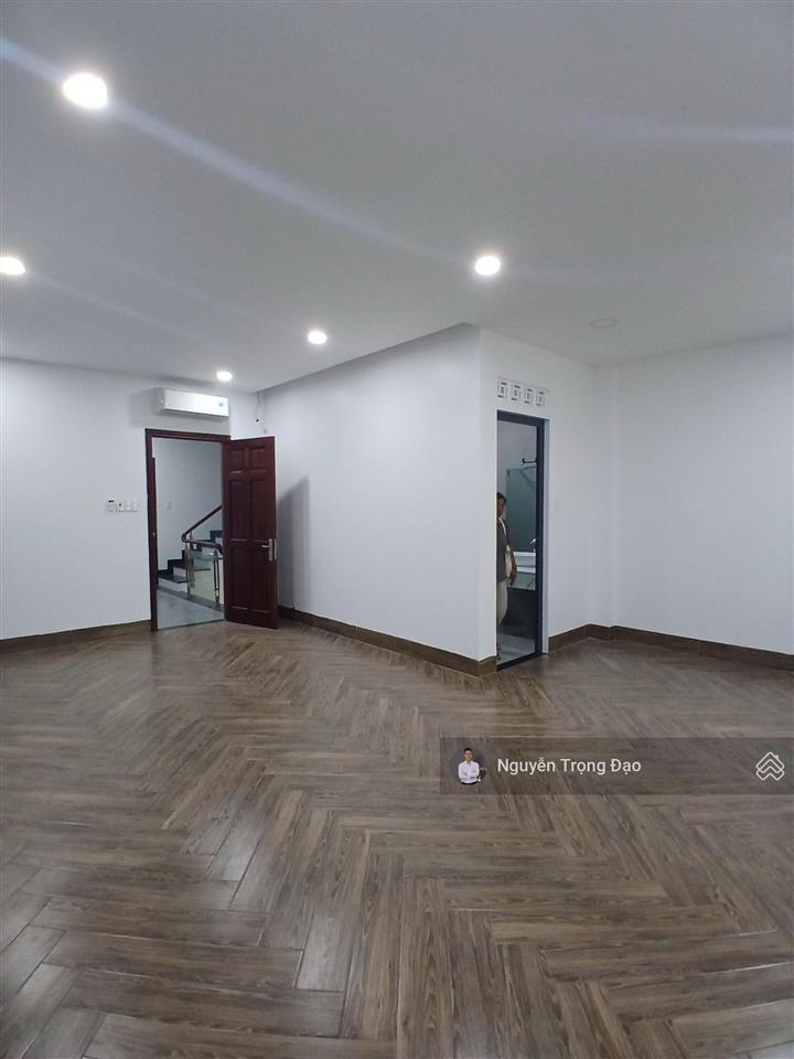 Bán biệt thự khu cao ốc phố đông  phước long b  liên phường  283m2/8*25m/trệt 2 lầu/sổ hc