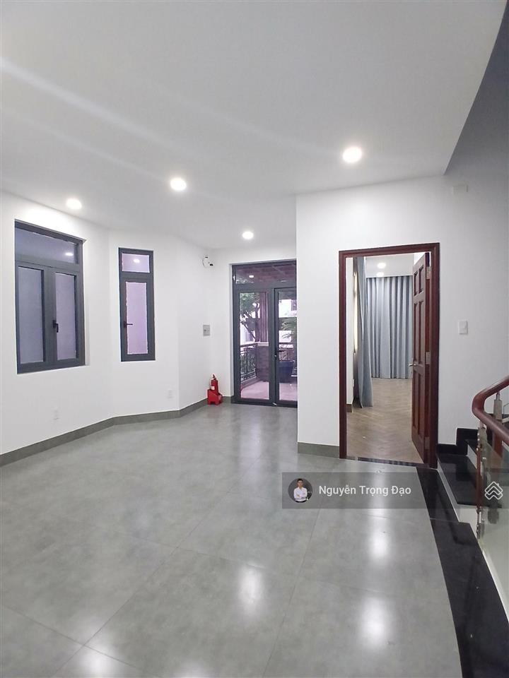 Bán biệt thự khu cao ốc phố đông  phước long b  liên phường  283m2/8*25m/trệt 2 lầu/sổ hc