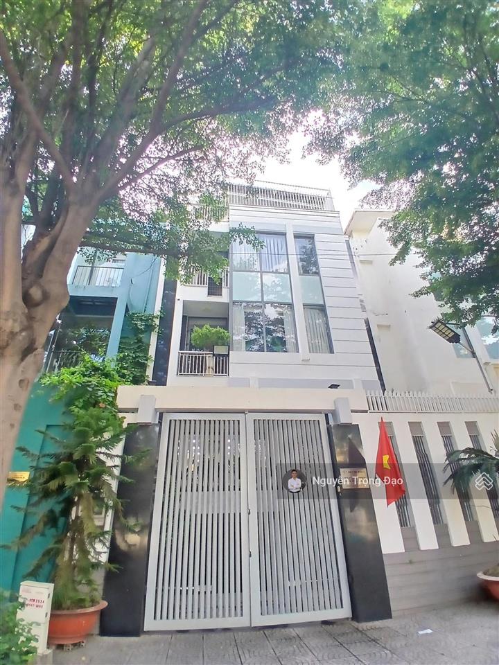 Cho thuê nguyên căn khu đảo kim cương  mặt tiền đường tạ hiện  650m2/8*20m  hầm 4 lầu