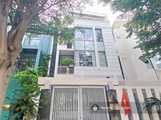 Cho thuê nguyên căn khu đảo kim cương  mặt tiền đường tạ hiện  650m2/8*20m  hầm 4 lầu