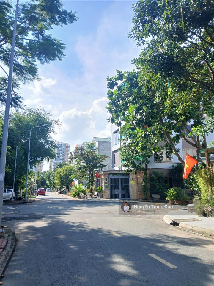 Cho thuê nguyên căn 1 trệt 3 lầu, 6pn, 102.5m2, khu thế kỷ 21, thạnh mỹ lợi, quận 2, full nội thất