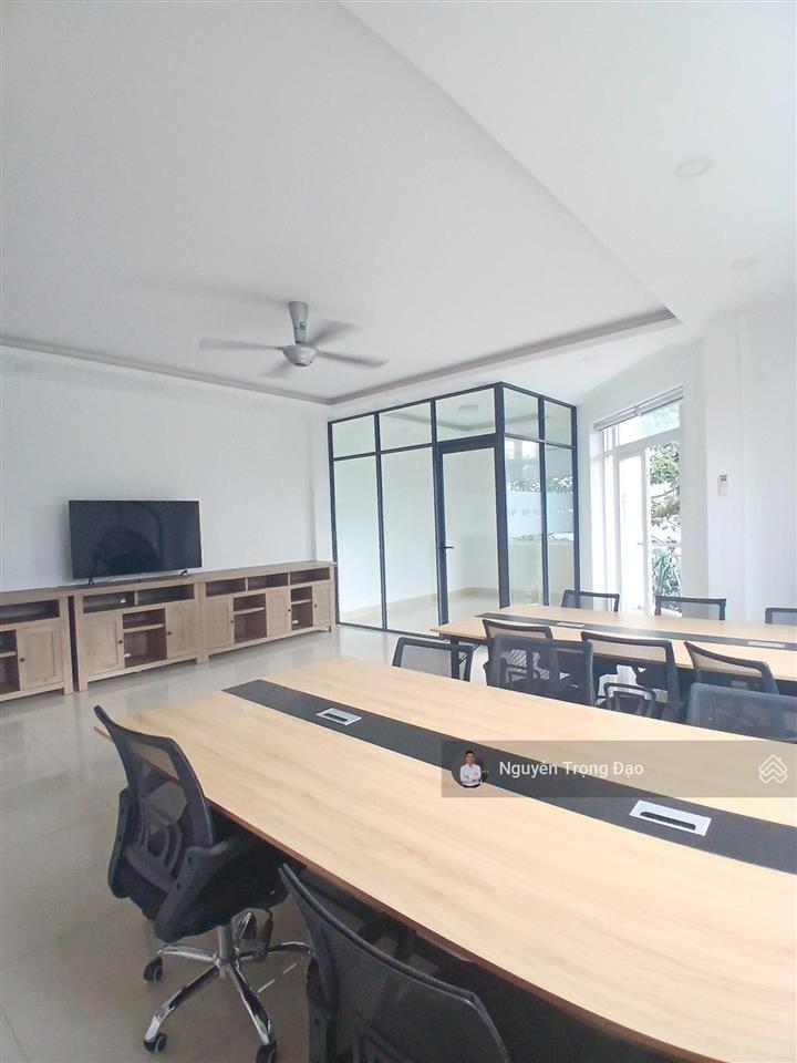 Cho thuê sàn văn phòng 105m2 khu bát nàn  đảo kc  quận 2  nội thất cb  free nước + phí quản lý