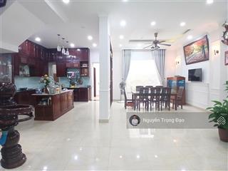 Cho thuê nguyên căn 152m2 (8*19m)  1 trệt 3 lầu  5pn  khu thạnh mỹ lợi  đảo kc  quận 2