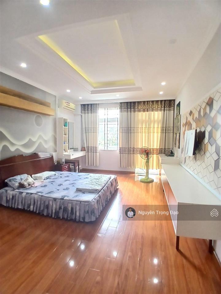 Cho thuê nguyên căn 152m2 (8*19m)  1 trệt 3 lầu  5pn  khu thạnh mỹ lợi  đảo kim cương  quận 2