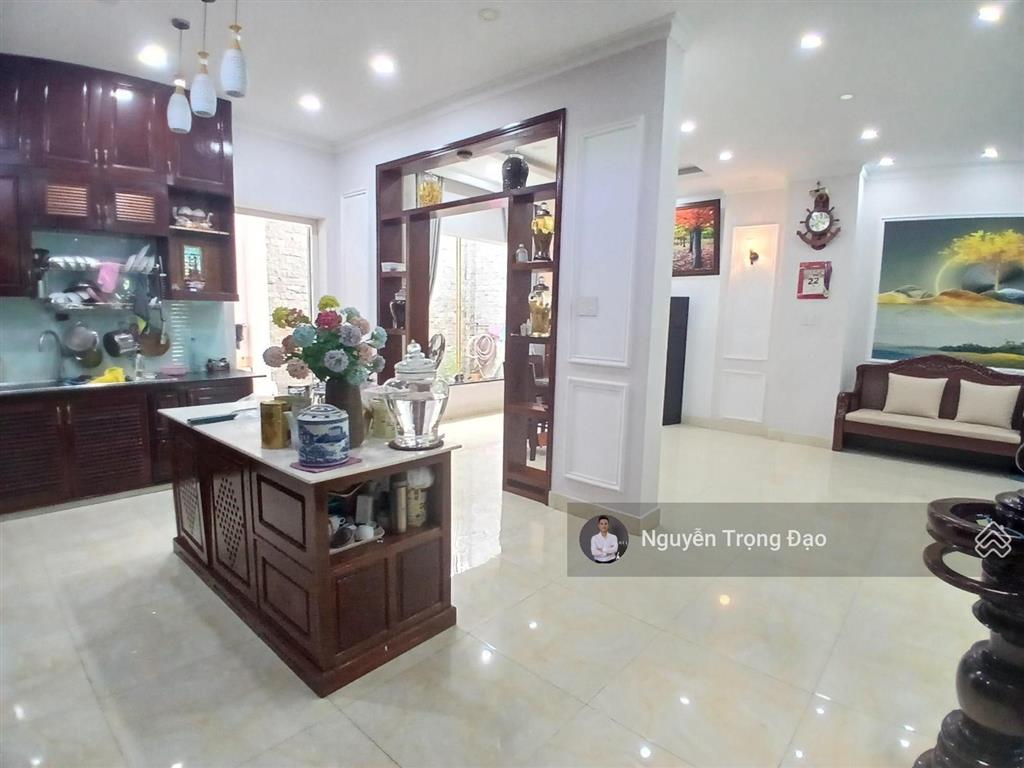 Cho thuê nguyên căn 152m2 (8*19m)  1 trệt 3 lầu  5pn  khu thạnh mỹ lợi  đảo kim cương  quận 2