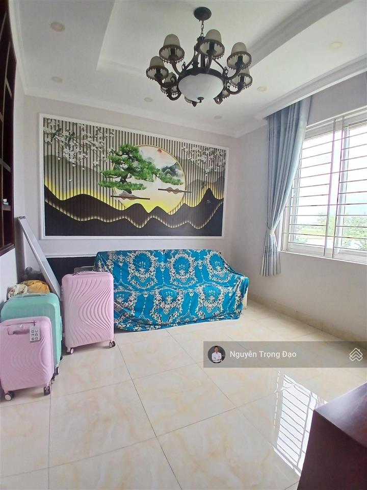 Cho thuê nguyên căn 152m2 (8*19m)  1 trệt 3 lầu  5pn  khu thạnh mỹ lợi  đảo kim cương  quận 2