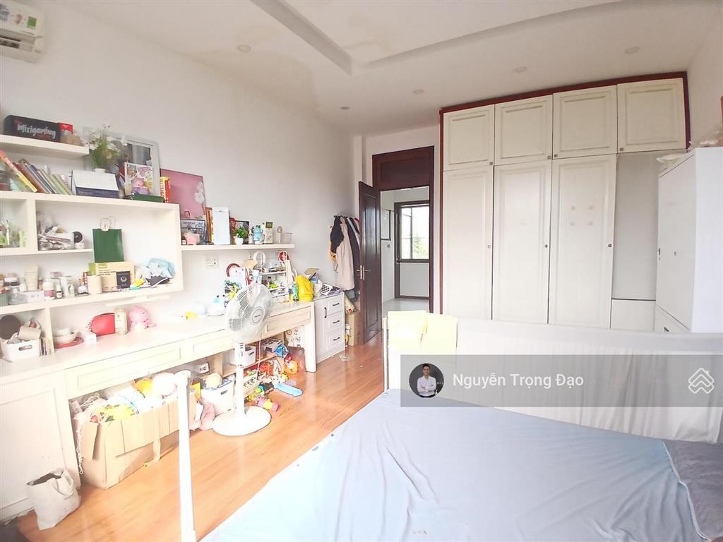 Cho thuê nguyên căn 152m2 (8*19m)  1 trệt 3 lầu  5pn  khu thạnh mỹ lợi  đảo kim cương  quận 2