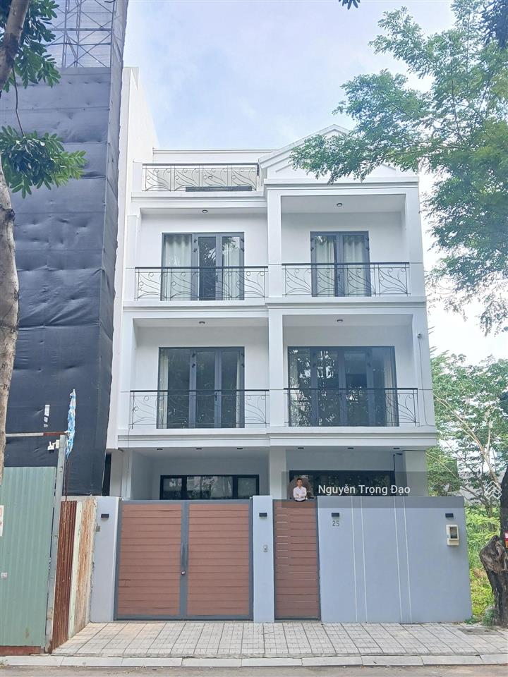 Cho thuê nguyên căn 8*20m  khu dân cư thủ thiêm villa  thạnh mỹ lợi  hầm 4 lầu  6pn  thang máy