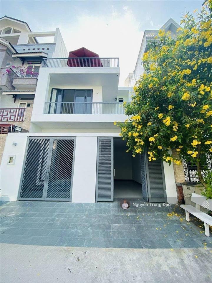 Cho thuê nguyên căn 127.5m2 khu dc sông giồng  an phú  q2  7.5*17m/5pn/4wc  full nội thất