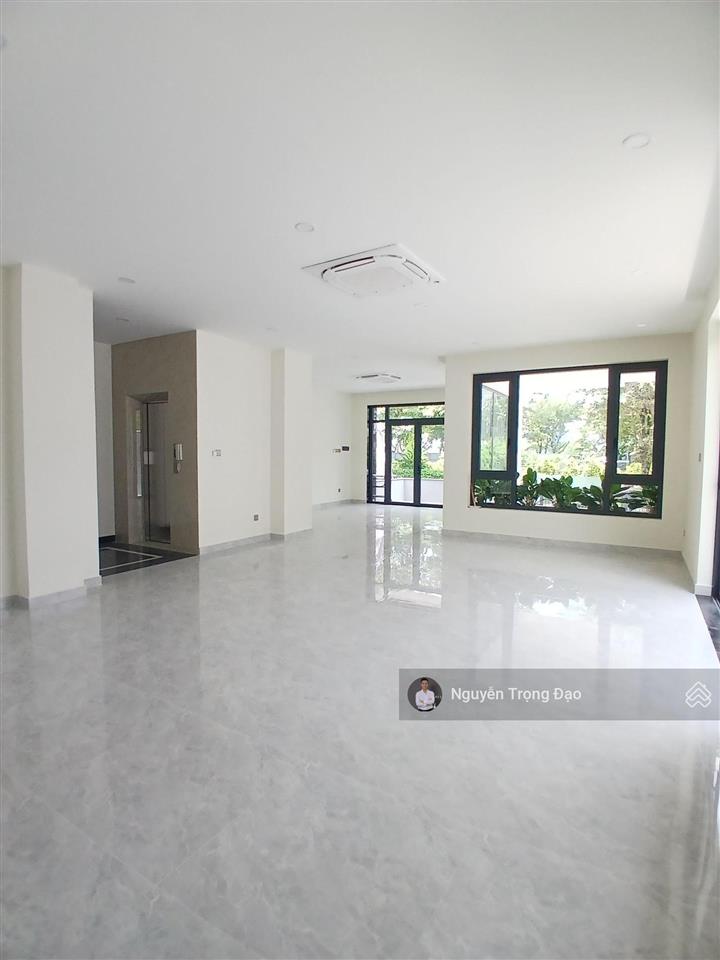 Cho thuê nguyên căn 180m2  khu mystery đảo kc  10*18m/hầm 4 lầu/thang máy/đh  sàn trống suốt