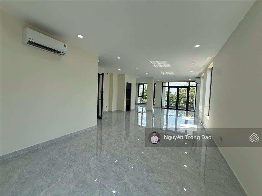 Cho thuê nguyên căn 180m2  khu mystery đảo kc  10*18m/hầm 4 lầu/thang máy/đh  sàn trống suốt