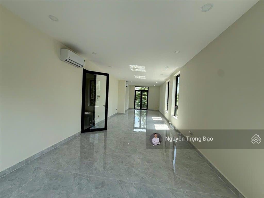 Cho thuê nguyên căn 180m2  khu mystery đảo kc  10*18m/hầm 4 lầu/thang máy/đh  sàn trống suốt