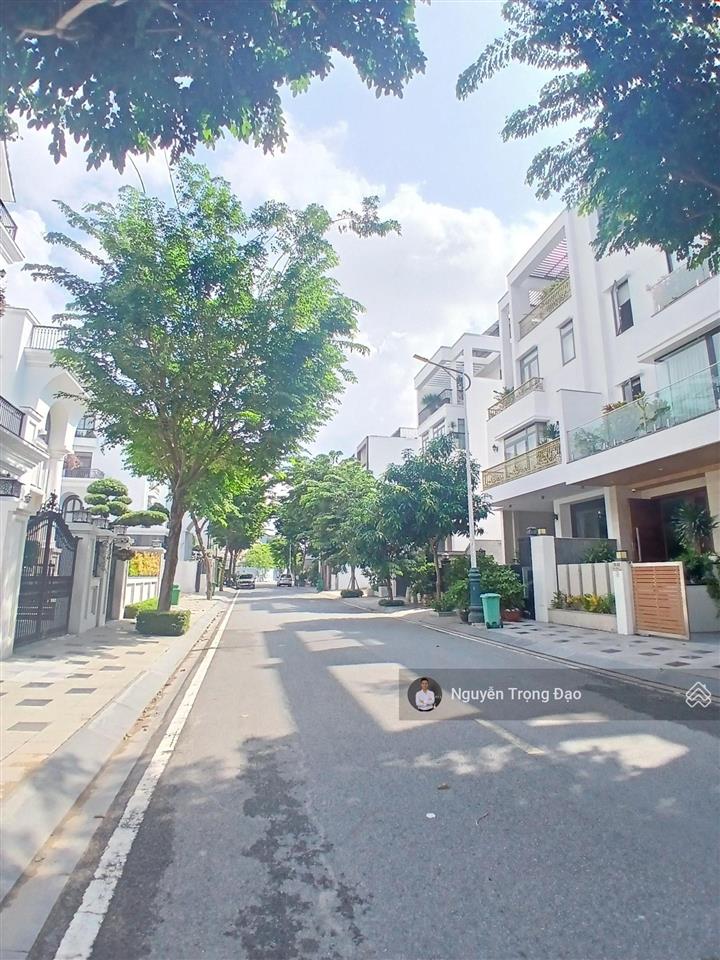 Cho thuê nguyên căn hầm 4 lầu  7*18m/420m2  khu saigon mystery  đảo kim cương  tm, đh đầy đủ
