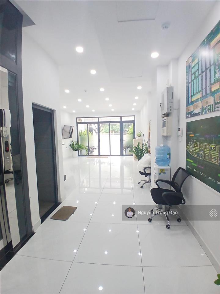 Cho thuê nguyên căn 5*20m/trệt 3 lầu  trương văn bang  khu thạnh mỹ lợi  đảo kc  có thang máy