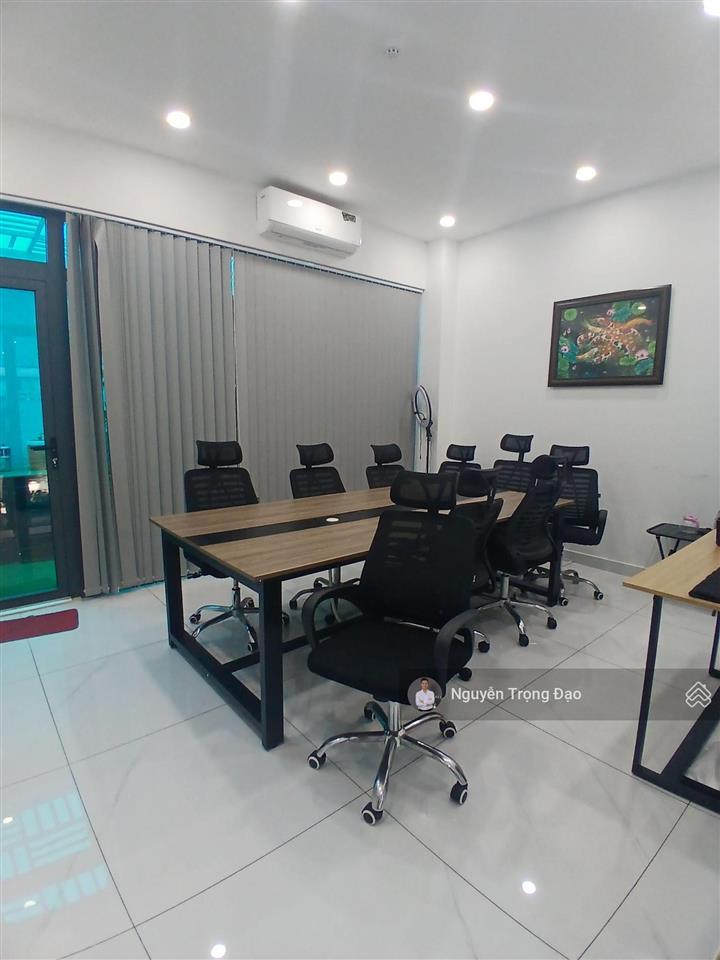 Cho thuê nguyên căn 5*20m/trệt 3 lầu  trương văn bang  khu thạnh mỹ lợi  đảo kc  có thang máy
