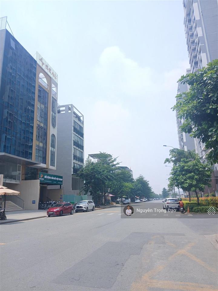 Cho thuê building 7 tầng đường tạ hiện  khu thạnh mỹ lợi  đảo kc  10.5*18m/1200m2/pccc/ml đầy đủ