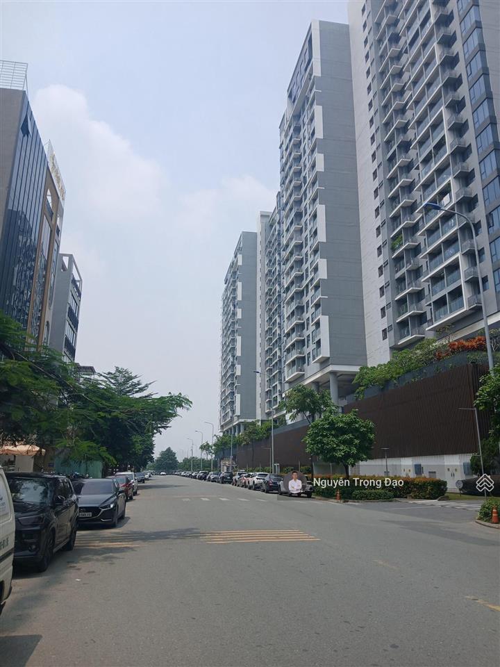 Cho thuê building 7 tầng đường tạ hiện  khu thạnh mỹ lợi  đảo kc  10.5*18m/1200m2/pccc/ml đầy đủ
