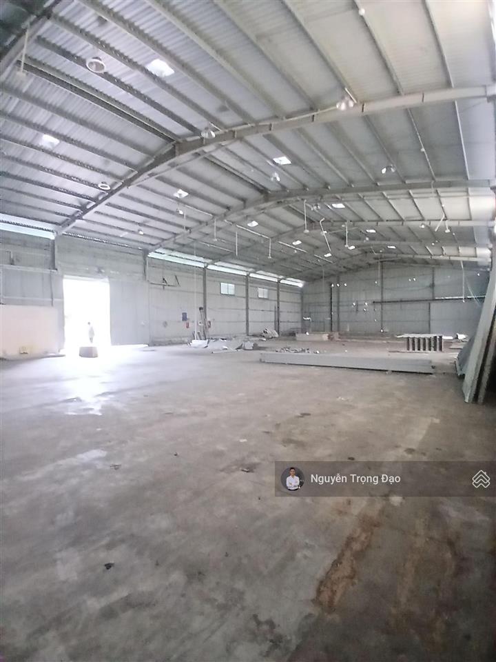 Cho thuê kho xưởng 770m2 khu thạnh mỹ lợi đảo kc  q2  trần cao 8m, nền bê tông, mái tôn, có pccc
