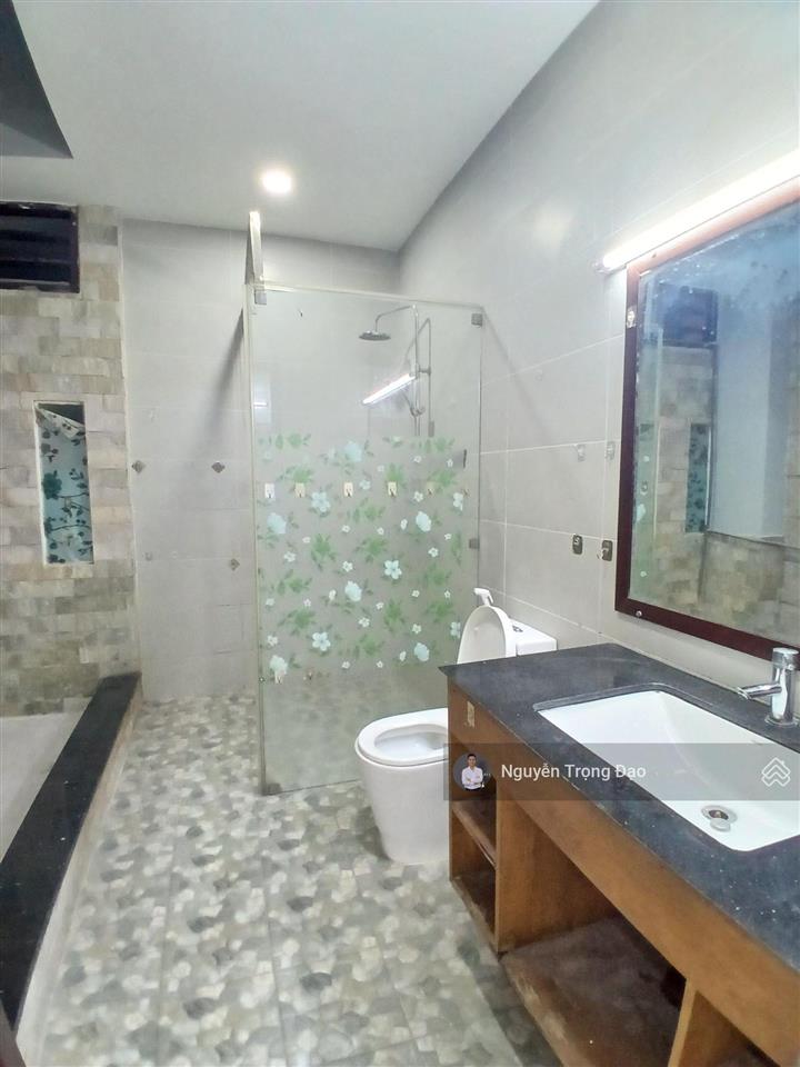 Cho thuê nguyên căn trệt 3 lầu, 6*23.5m/500m2  kdc đông thủ thiêm  bình trưng đông  quận 2