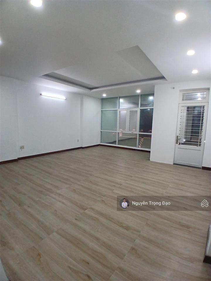 Cho thuê nguyên căn trệt 3 lầu, 6*23.5m/500m2  kdc đông thủ thiêm  bình trưng đông  quận 2