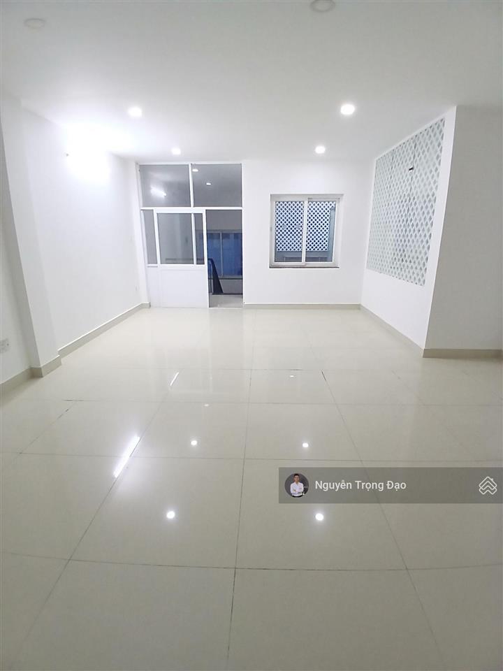 Cho thuê nguyên căn trệt 3 lầu, 6*23.5m/500m2  kdc đông thủ thiêm  bình trưng đông  quận 2