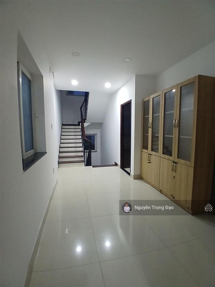 Cho thuê nguyên căn trệt 3 lầu, 6*23.5m/500m2  kdc đông thủ thiêm  bình trưng đông  quận 2