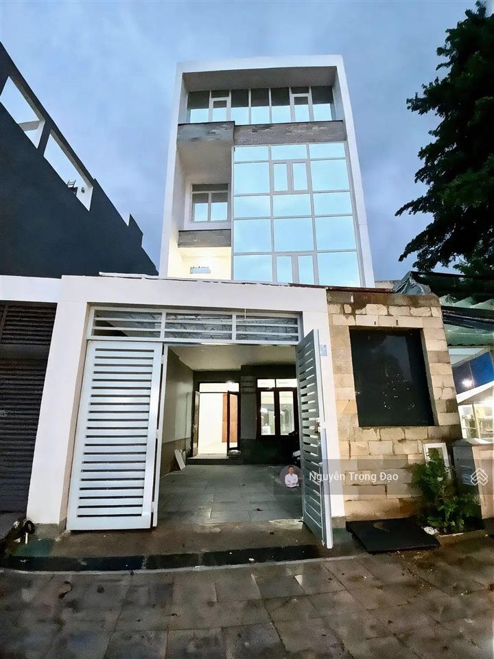 Cho thuê nguyên căn trệt 3 lầu, 6*23.5m/500m2  kdc đông thủ thiêm  bình trưng đông  quận 2