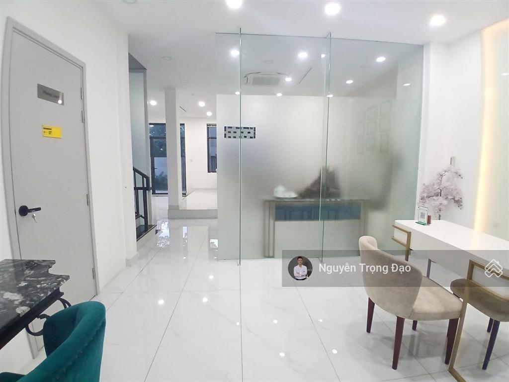 Cho thuê nguyên căn hầm 4 lầu  8*20m  khu thạnh mỹ lợi  quận 2  dt sàn 500m2