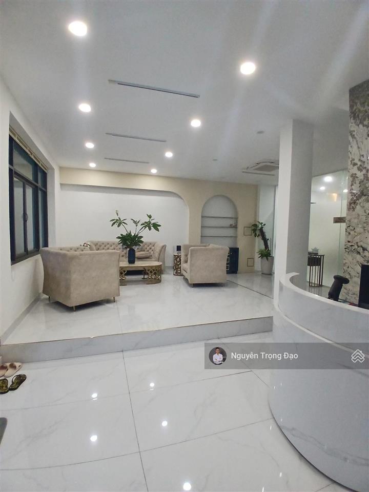 Cho thuê nguyên căn hầm 4 lầu  8*20m  khu thạnh mỹ lợi  quận 2  dt sàn 500m2