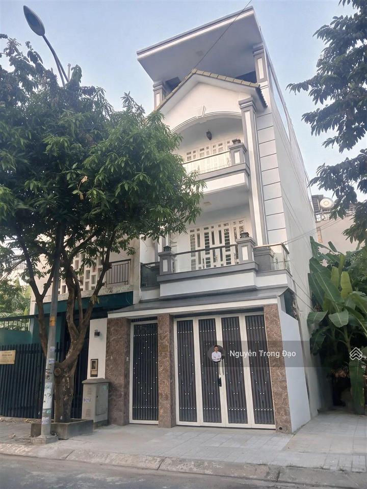 Cho thuê nguyên căn hầm 4 lầu, 5*20m/7pn  full nội thất  khu thạnh mỹ lợi  đảo kc  quận 2