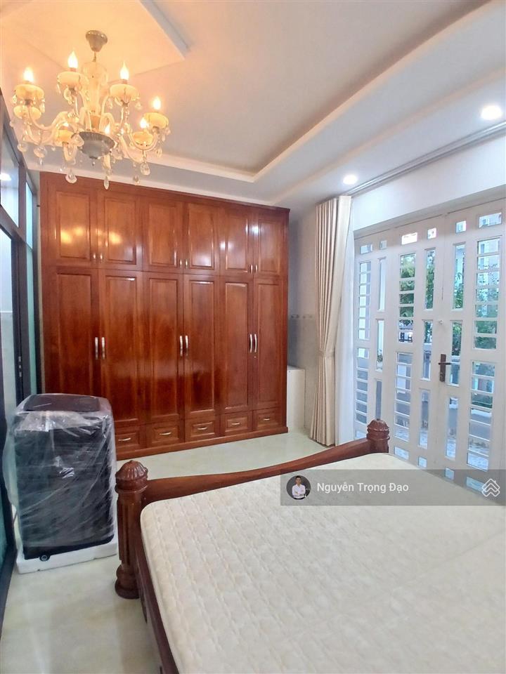Cho thuê nguyên căn hầm 4 lầu, 5*20m/7pn  full nội thất  khu thạnh mỹ lợi  đảo kc  quận 2