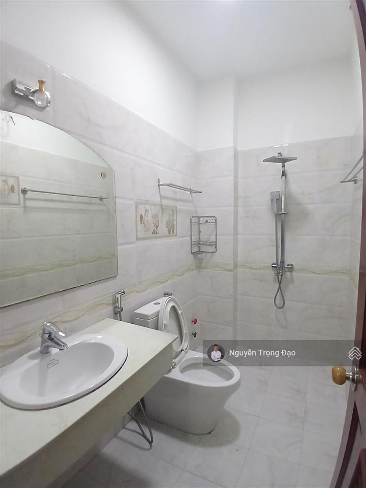 Cho thuê nguyên căn hầm 4 lầu, 5*20m/7pn  full nội thất  khu thạnh mỹ lợi  đảo kc  quận 2