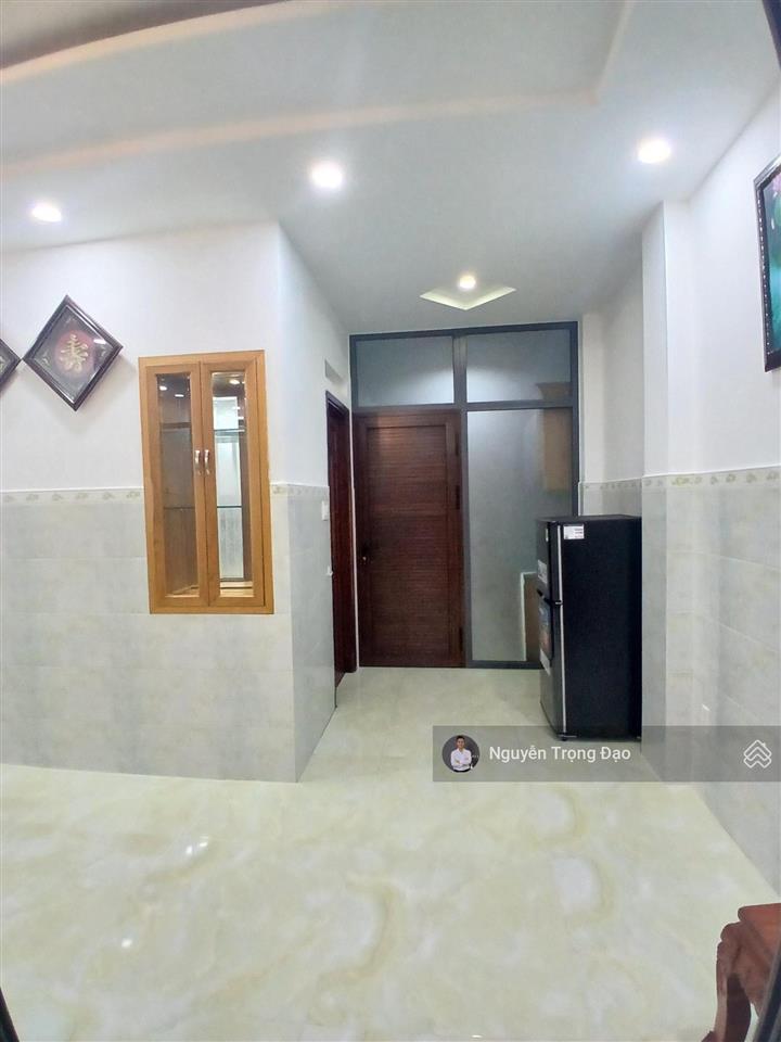 Cho thuê nguyên căn hầm 4 lầu, 5*20m/7pn  full nội thất  khu thạnh mỹ lợi  đảo kc  quận 2