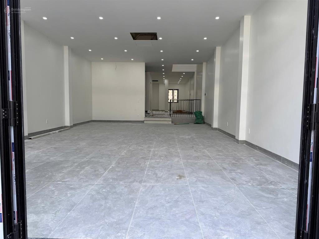 Giảm 6,1 tỷ bán tòa nhà văn phòng 5 tầng vip khu k300 hoàn thiện đẹp tâm