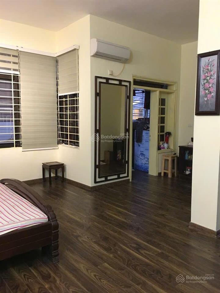 Bán nhà phố ngọc khánh dt 60m x 4t 24 tỷ có tl  ô tô vào nhà  a thắng