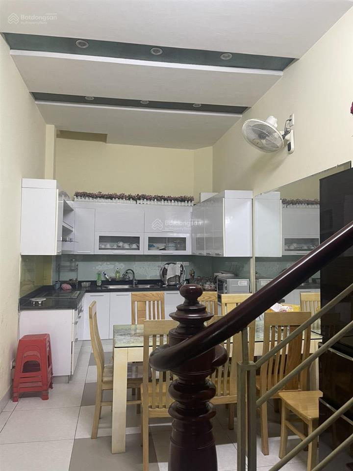 Bán nhà 2 mặt tiền phố đội cấn, dt 40m2 x 4 tầng, giá 11,5 tỷ có tl,  a. thắng