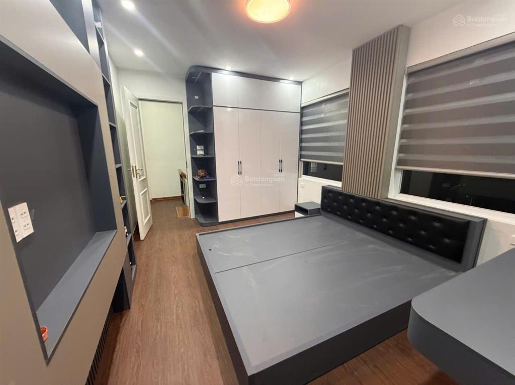 Bán nhà riêng xây mới phố đội cấn, dt 26m2 x 5 tầng, giá 7,3 tỷ có tl,  a. thắng