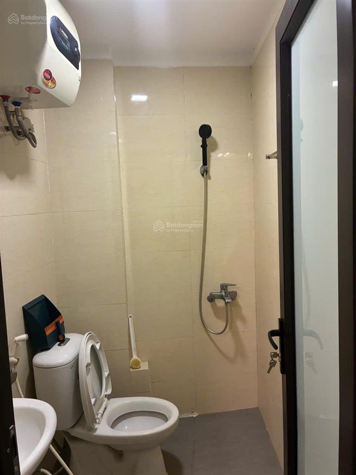 Bán nhà mới phố đội cấn dt 32m2 x5t giá 9 tỷ có tl.  a. thắng