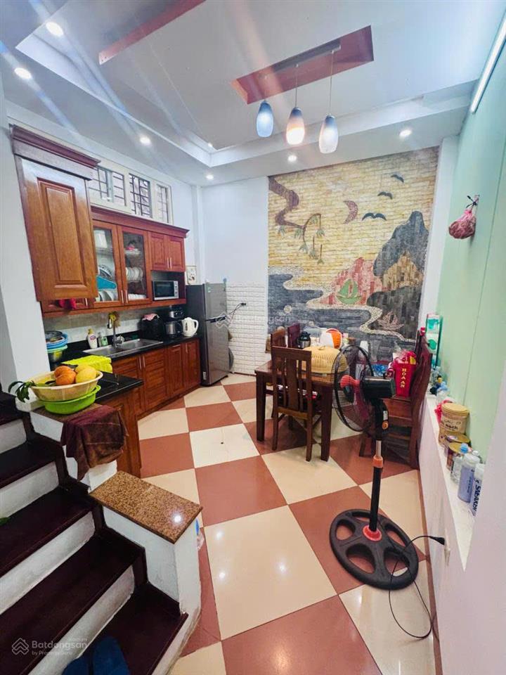 Bán nhà riêng phố vĩnh phúc, dt 47m2 x 5 tầng, giá 10 tỷ có tl,  a. thắng