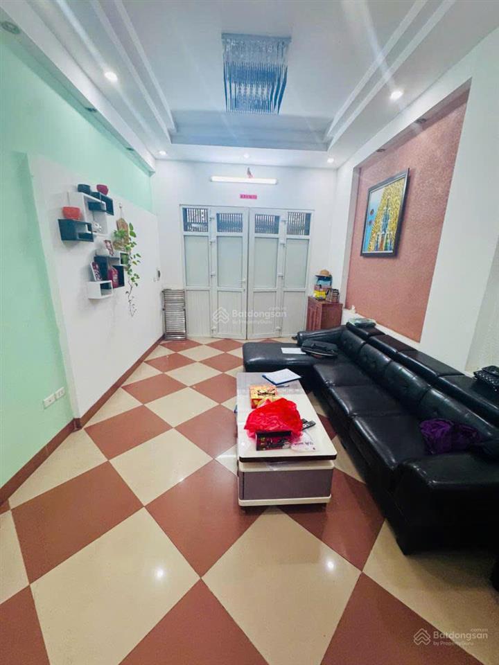Bán nhà riêng phố vĩnh phúc, dt 47m2 x 5 tầng, giá 10 tỷ có tl,  a. thắng