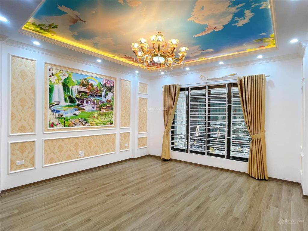 Bán nhà riêng xây mới phố hoàng hoa thám, dt 30m2 x 5,5 tầng, giá 10.5 tỷ có tl,  a. thắng