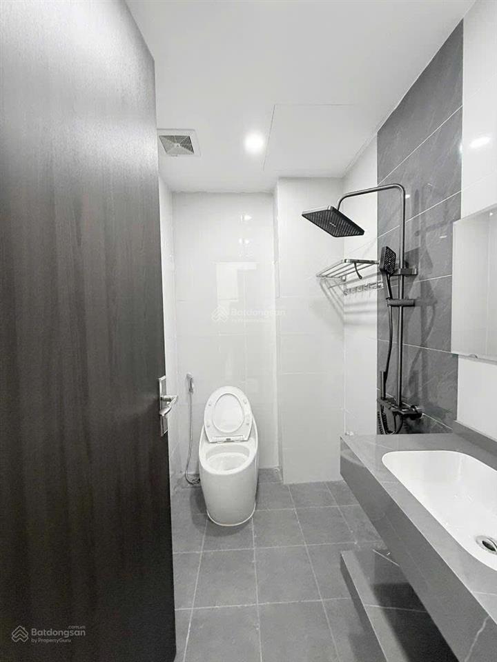 Bán nhà riêng lô góc, kinh doanh phố đội cấn dt 34m2 x 4,5t giá 8,8 tỷ có tl.  a. thắng