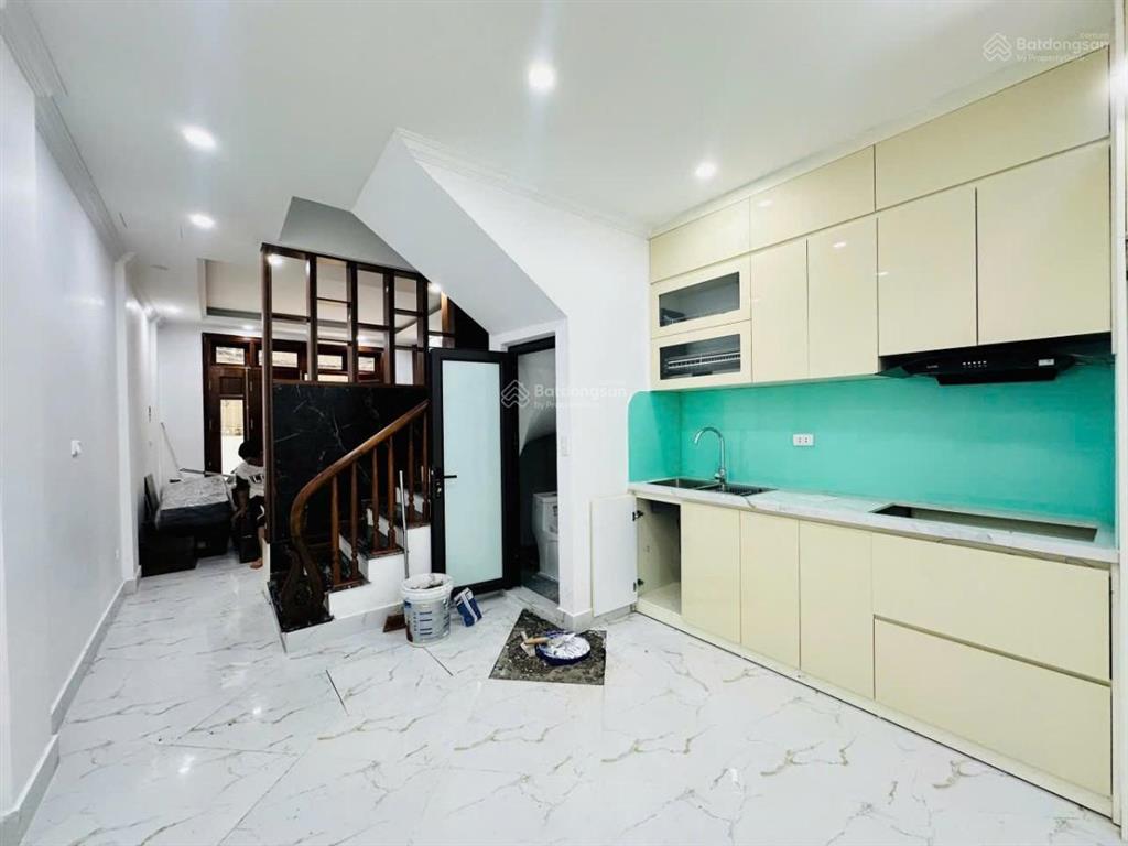 Bán nhà mới phố phan kế bính dt 36m2 x 5t giá 11,5 tỷ có tl.  a. thắng