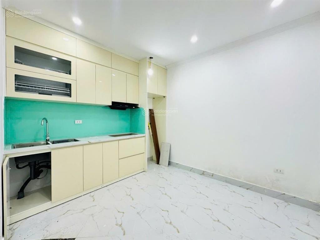 Bán nhà mới phố phan kế bính dt 36m2 x 5t giá 11,5 tỷ có tl.  a. thắng