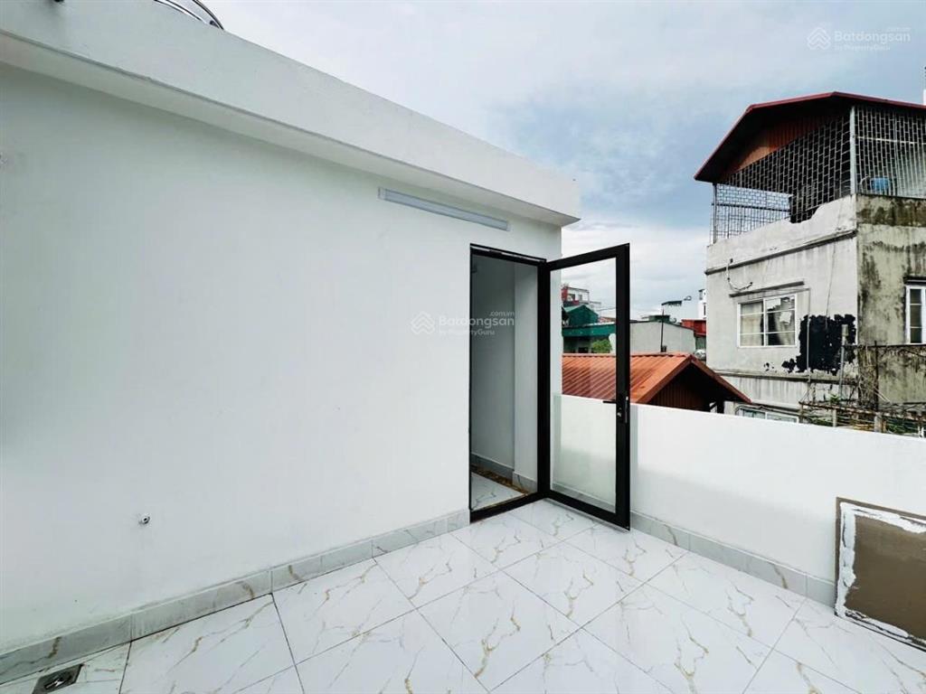 Bán nhà mới phố phan kế bính dt 36m2 x 5t giá 11,5 tỷ có tl.  a. thắng