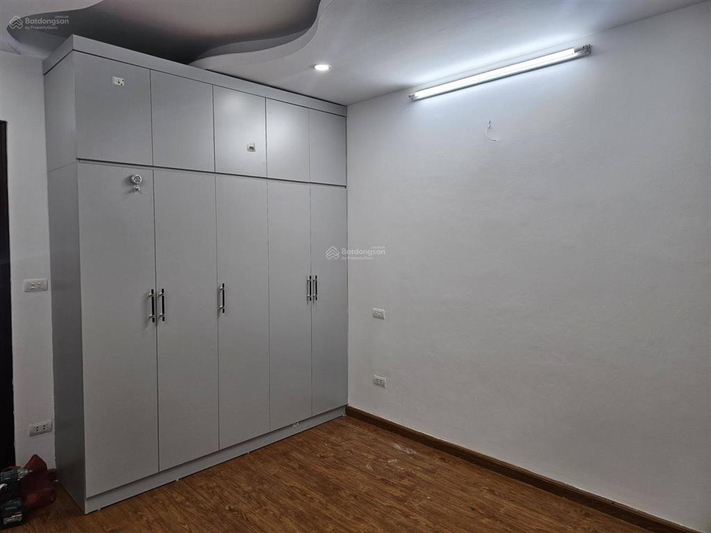 Bán nhà riêng xây mới phố thụy khuê, dt 34m² x 5 tầng, giá 8.85 tỷ có tl,  a. thắng